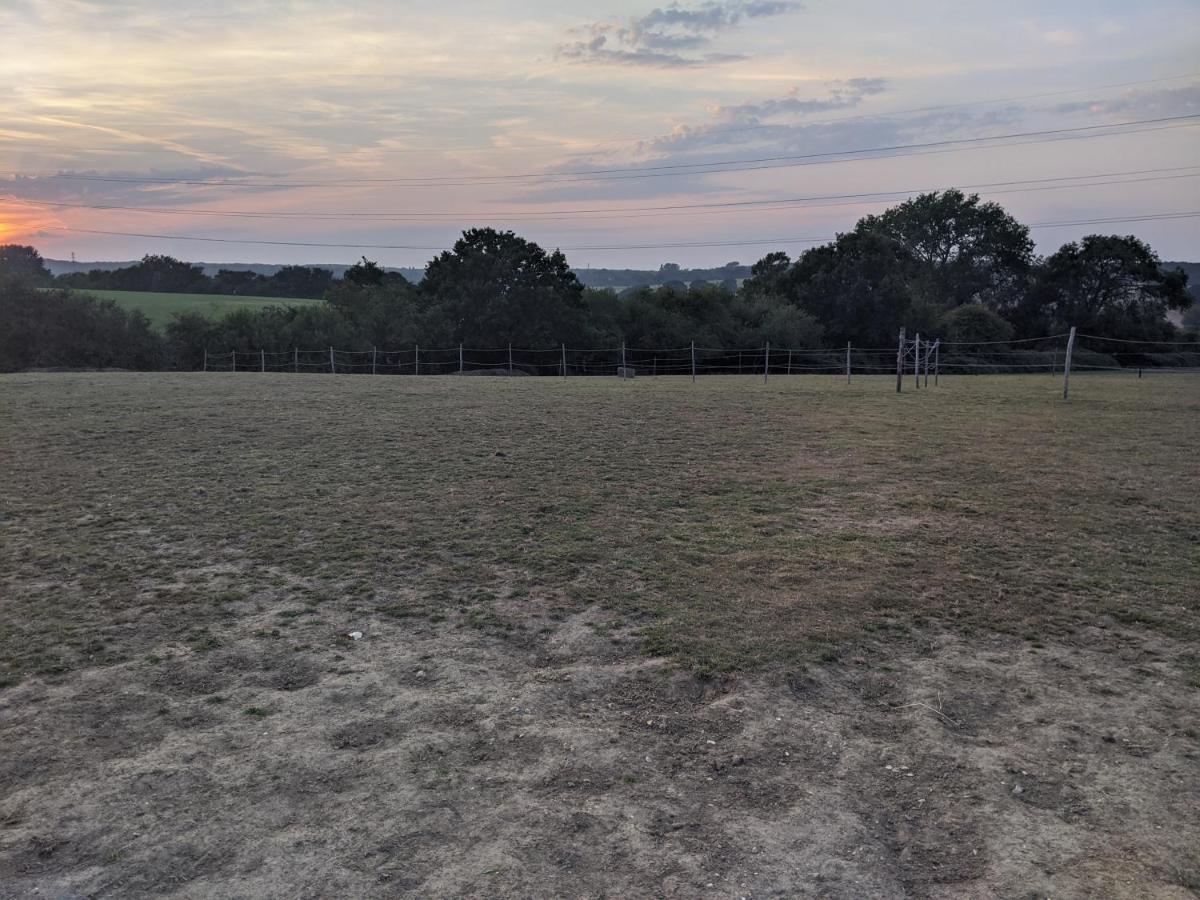 Foxhill Lodges Canterbury Exteriör bild